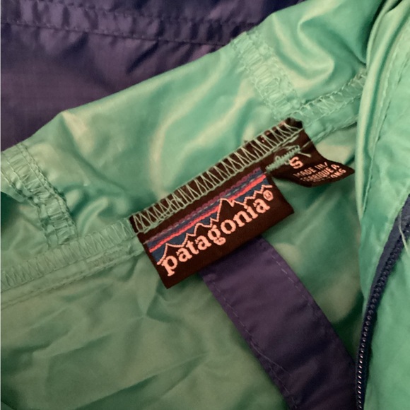 Patagonia Rain Hoodie - Picture 3 of 5